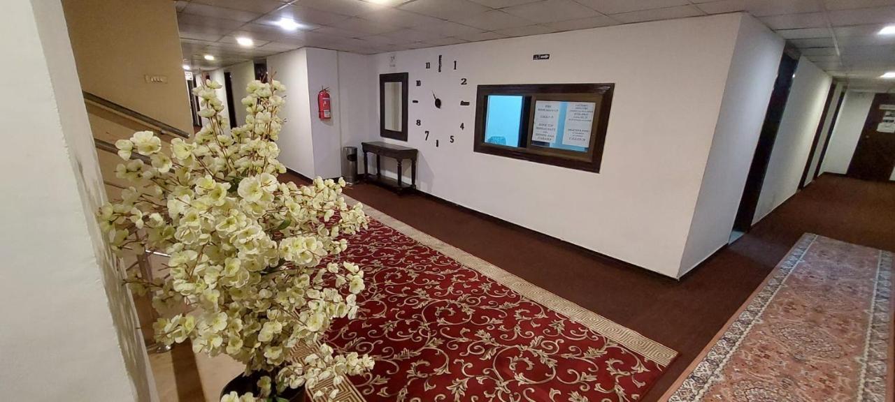 Grace Crown Hotel Islamabad Exterior photo